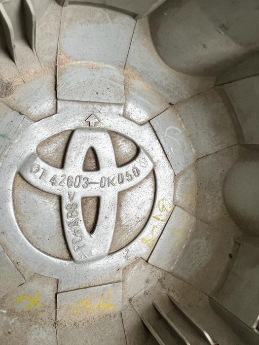 Заглушки для дисков Toyota