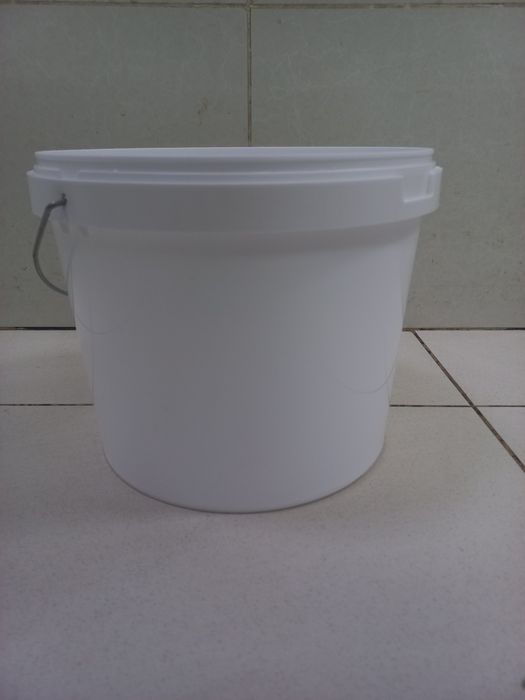 Пластиковые ведра