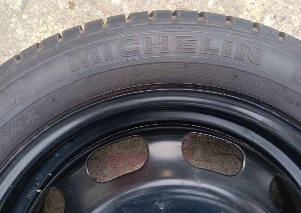 Cauciuc cu janta  195/50/15 marca Michelin