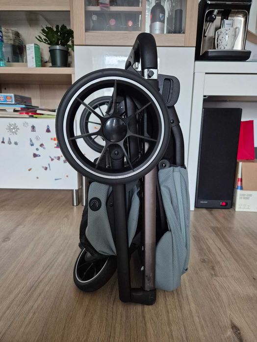 Carucior 2 in 1 Cavoe Moi Plus - Boho Green cu landou, geanta si adaptoare pentru scoică cybex