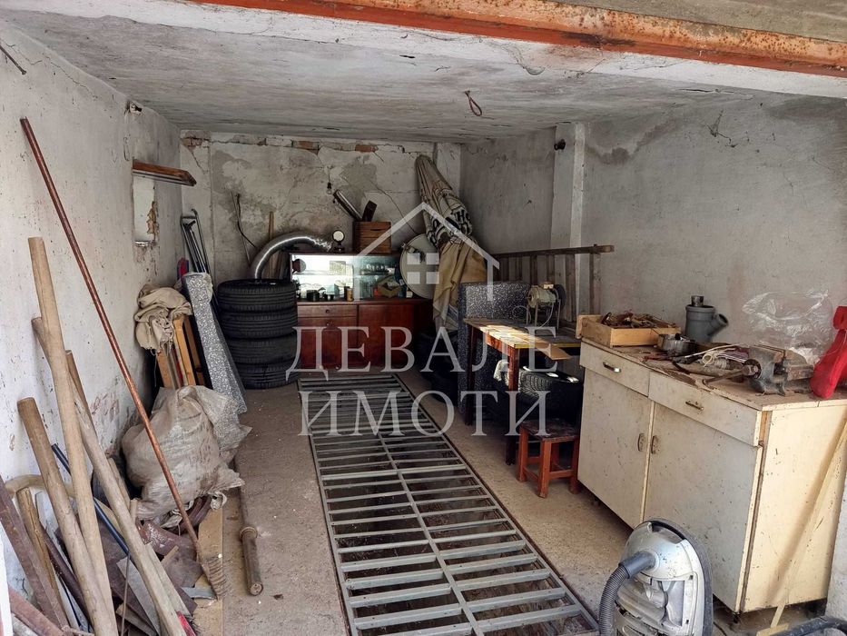 Продава се Етаж от къща в Русе, Дружба 2 - 108 кв.м за 591 €/кв.м - Снимка #15