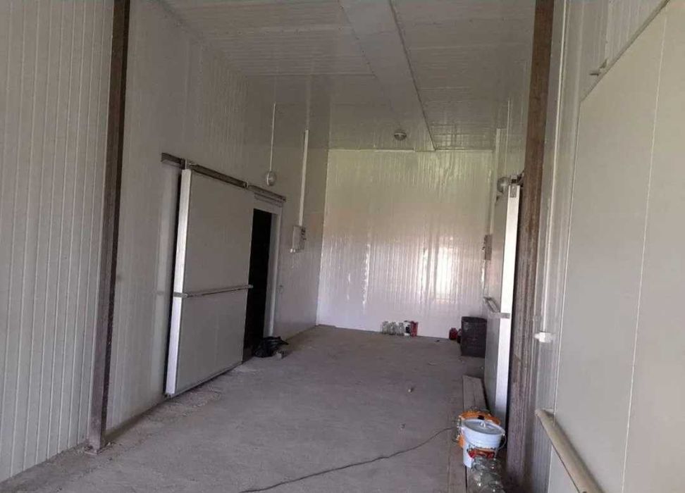 Сотилади 46 соту ер майдони.