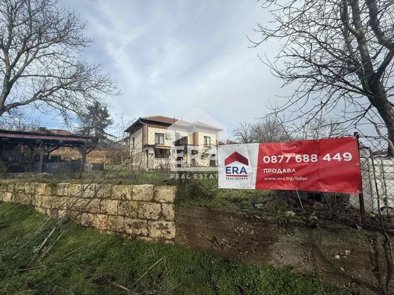 Продава се Къща в с. Червена вода, Област Русе - 67 кв.м за 1104 €/кв.м - Снимка #2