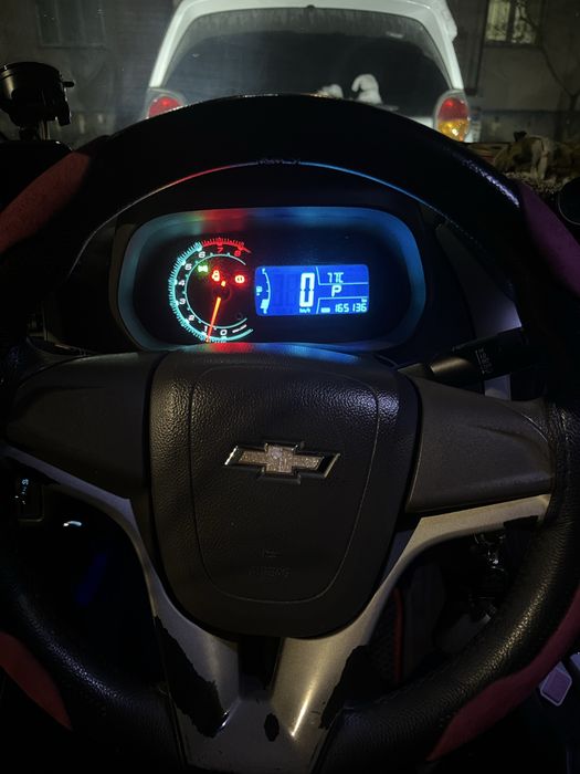 Срочно Узимни мошинам сотилади Cobalt 2014  автомат