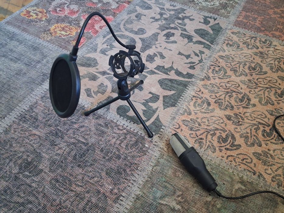 Microfono Gaming Yanmai SF-666R RGB USB със стойка