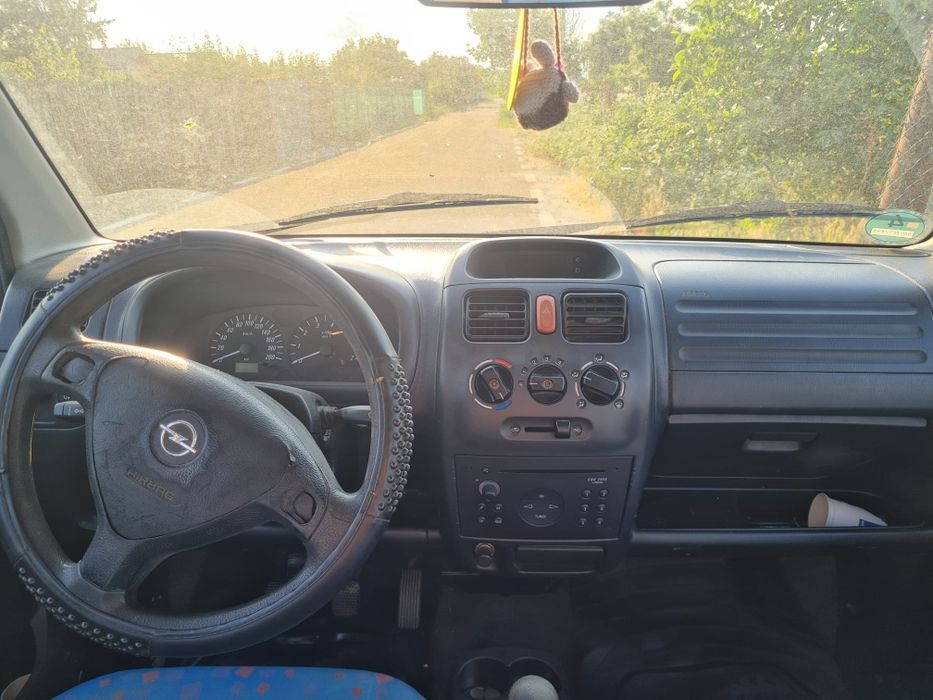 Opel Agila  2001