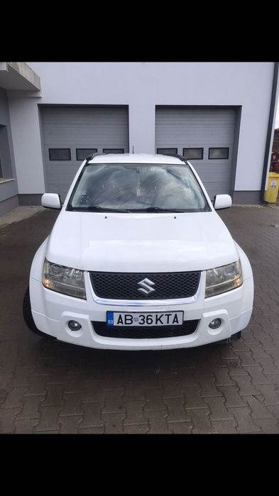Vând Suzuki Grand Vitara
