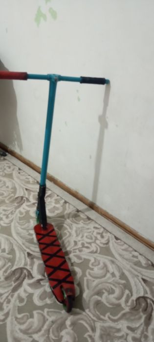 Продам самокат трюковой
