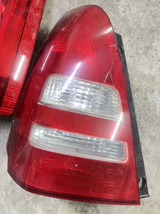 Фонарь Субару форестер