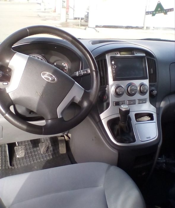 VIND-SCHIMB Microbuz-Dubă An-2008 Euro-4 8+Locuri Motor-2500/Cm Diesel