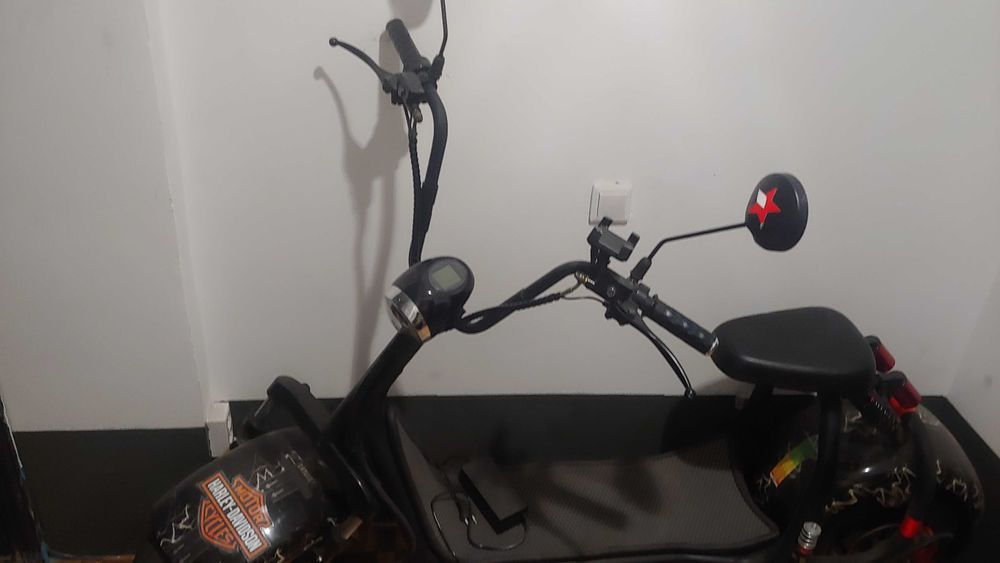 Продам электроскутер City coco