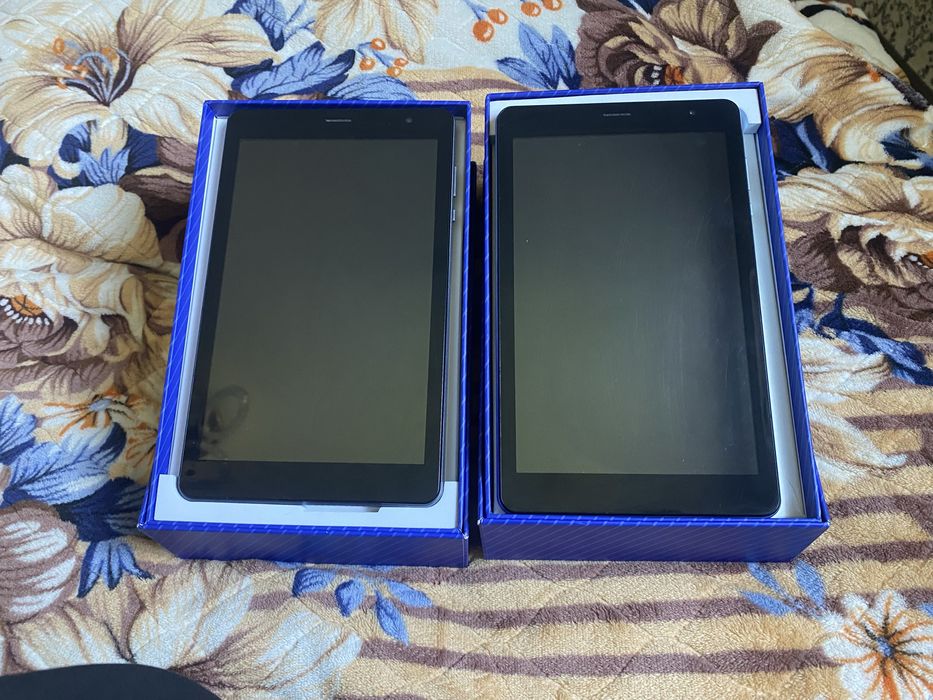 Планшеты почти новые