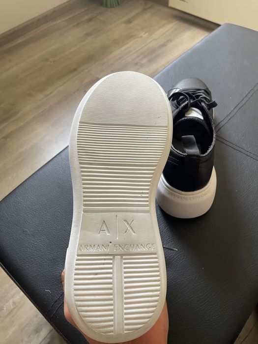 Обувки Armani Exchange (37 номер)