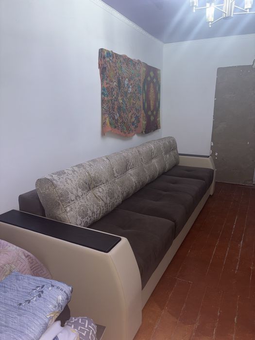 Диван кожный длина 3,30метр