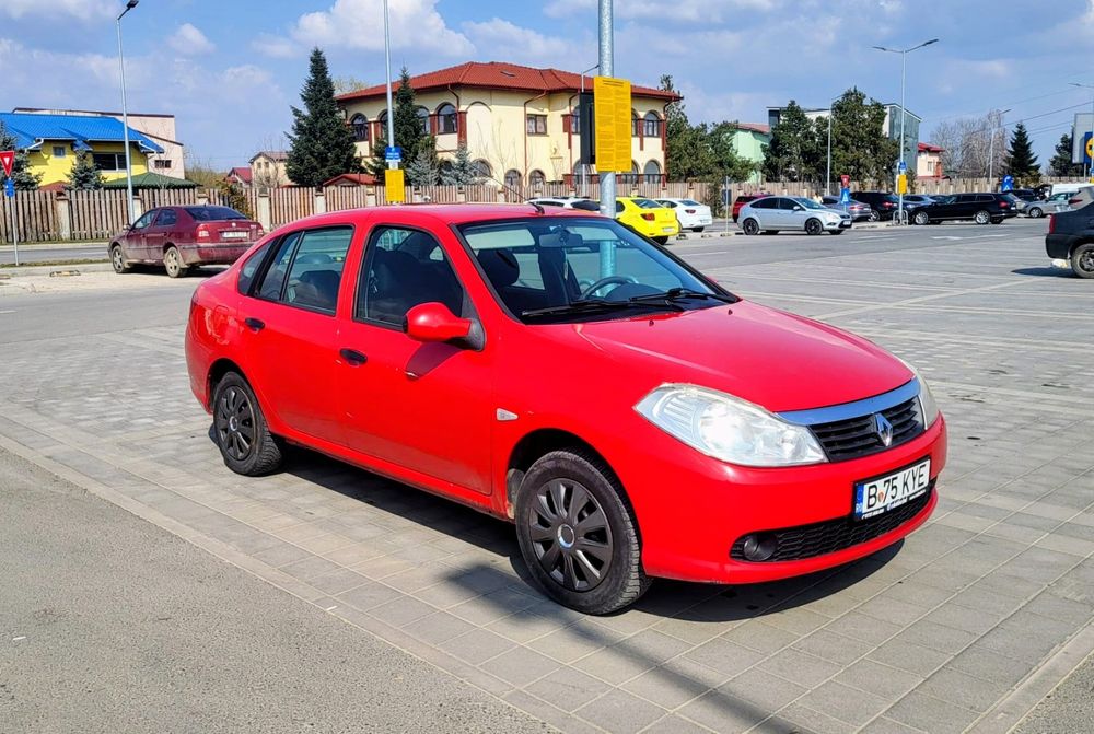 Renault Symbol Thalia 2012, 1,2 benzină
