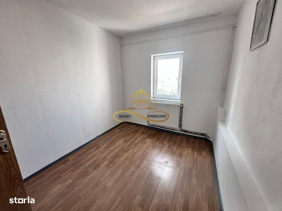 De vanzare apartament 2 camere decomandate Bacau