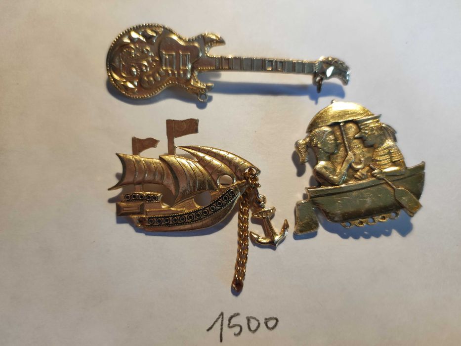 Значки железные СССР