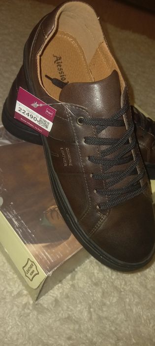 Продам кеды,кроссовки.