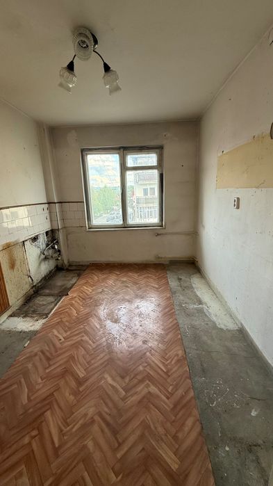 Vând apartament 2 camere