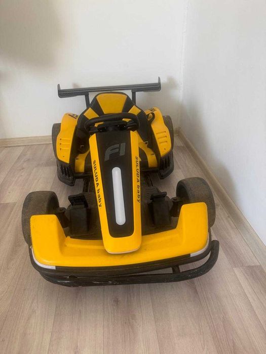 Продам детский машинку