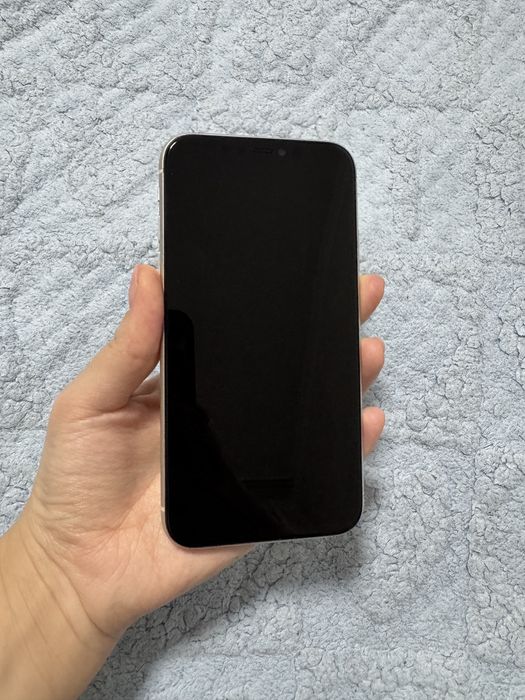 Айфон 11, 128гб без коробки.