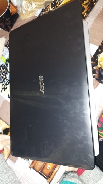Notebook Acer sotiladi