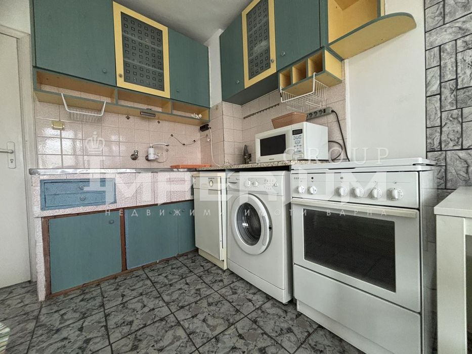 Дава се под наем Тристаен апартамент в Варна, Лятно кино Тракия - 80 кв.м за 612 € - Снимка #2