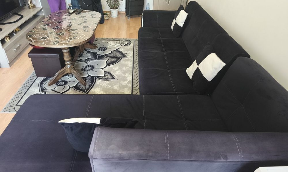 Ъглов разтегателен диван