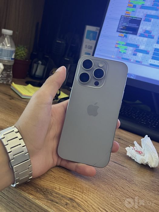 Iphone 15 pro, 256/79