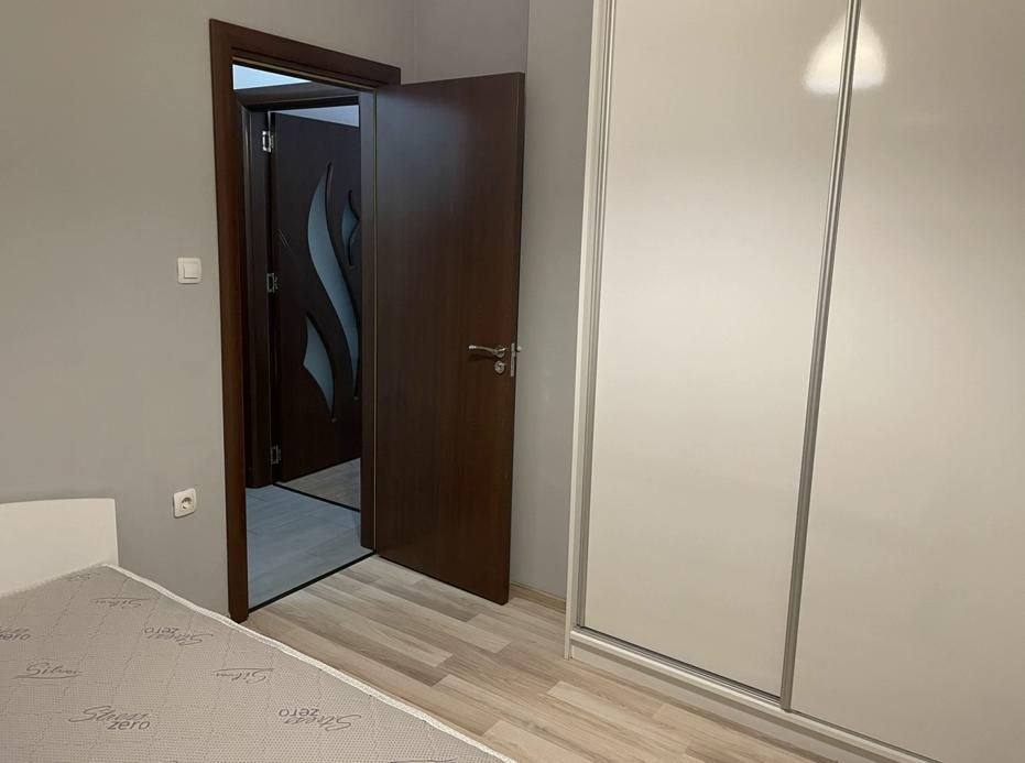 Дава се под наем Двустаен апартамент в Пловдив, Кършияка - 55 кв.м за 350 € - Снимка #4