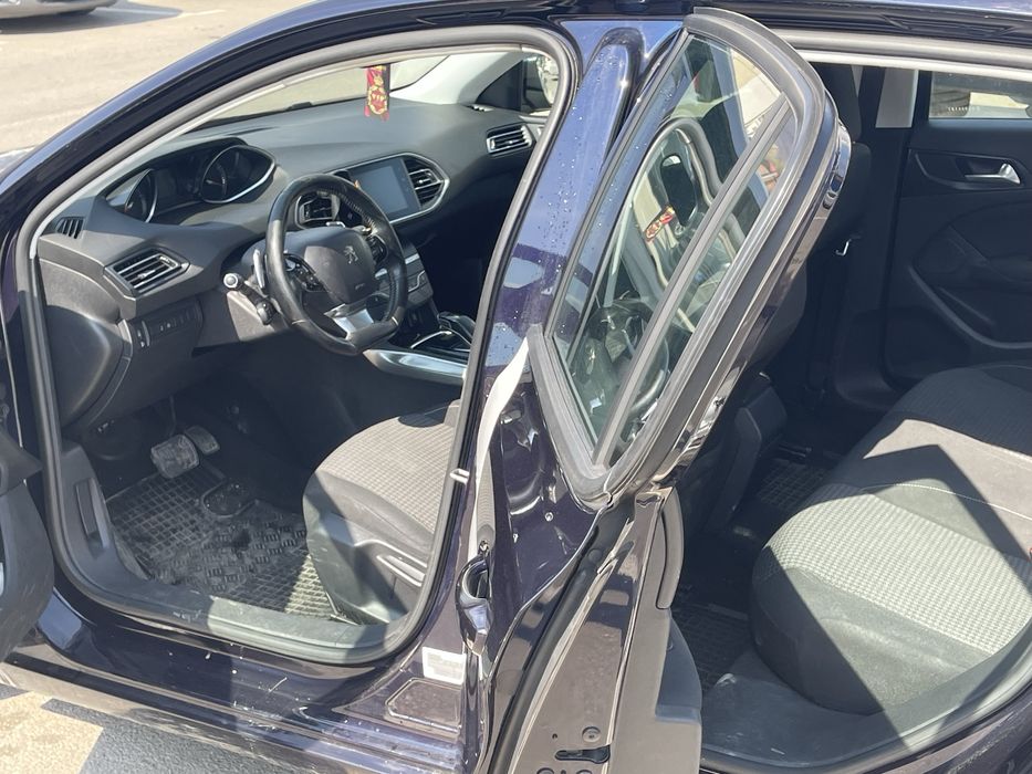 Peugeot 308 1,2 turbo benzina automat