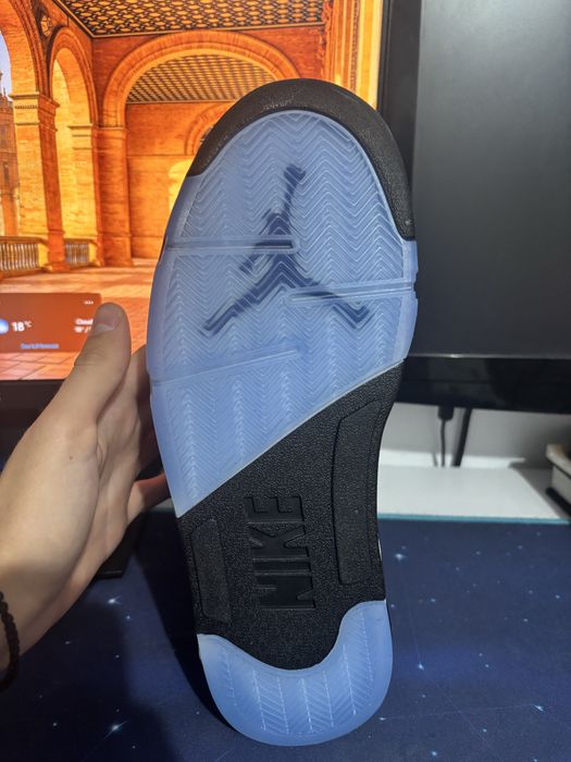 Vand jordan 5 black silver gray tongue marimea 42