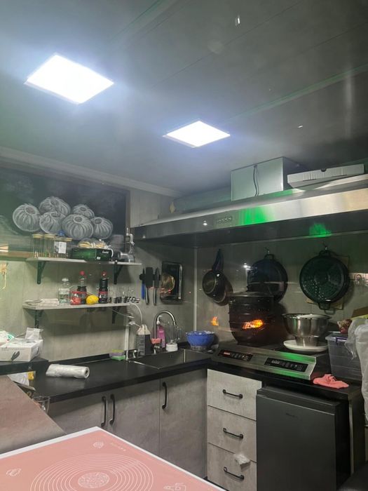 Сдам моноконструкцию в проходном месте — 10м²