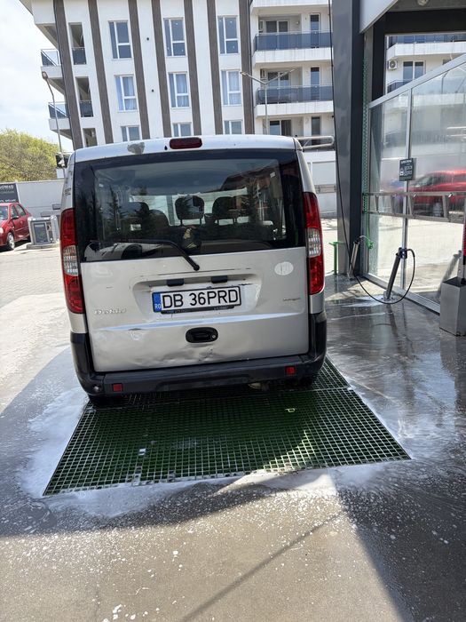 Vand Fiat Doblo 2007 1.3 diesel 5 locuri+marfa acte valabile fiscal pe loc