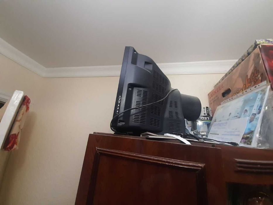 Телевизор LG б/у