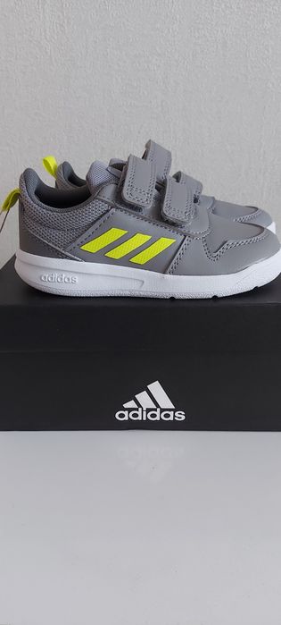 Нови Adidad N24 - 50 лв.