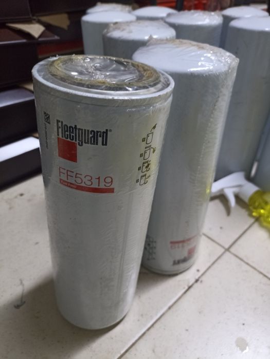 Фильтр масляный .