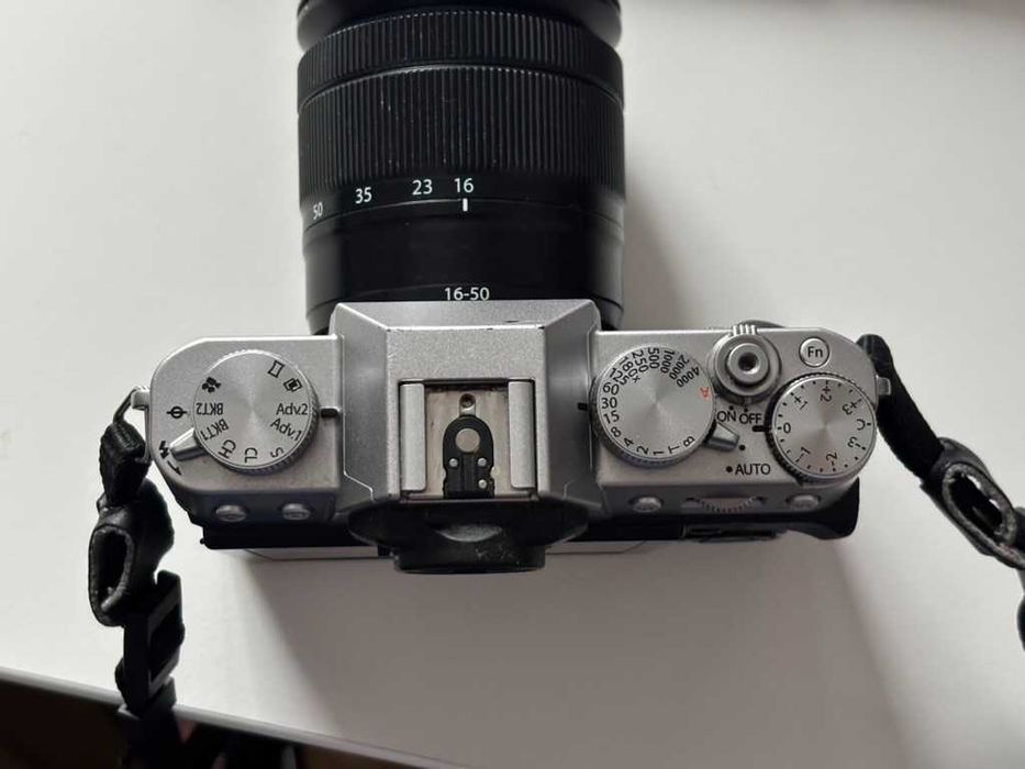 Aparat foto Fujifilm X-T20 + Fuji XC 16-50 si Fuji XC 50-230