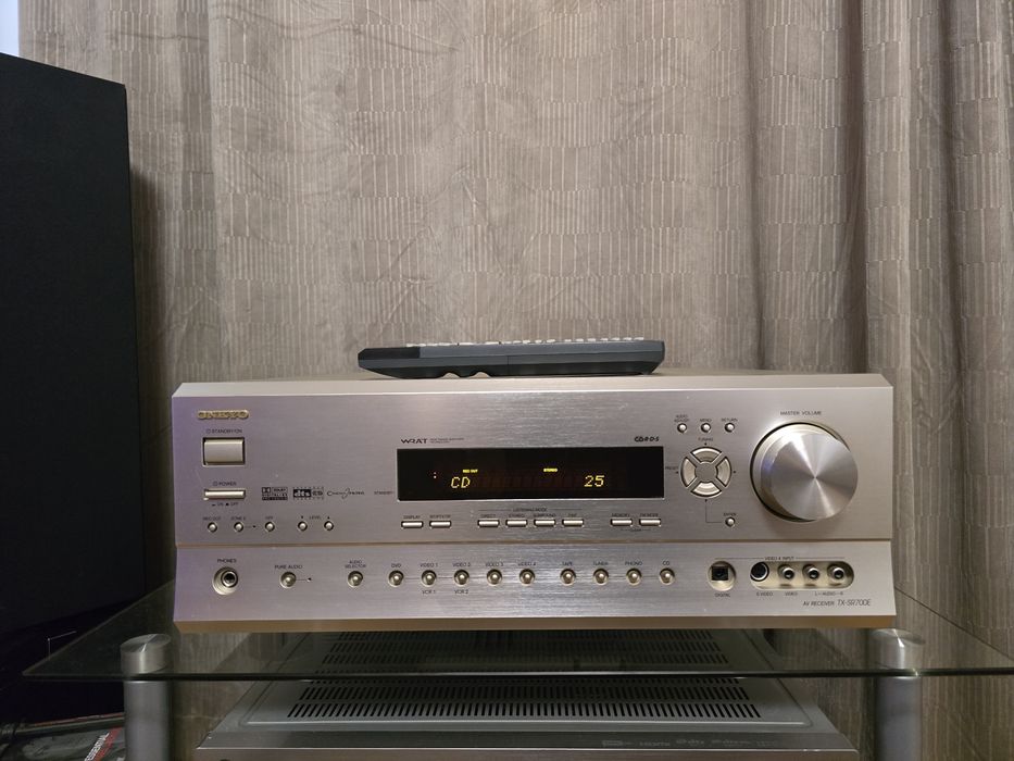 Onkyo TX-SR700E Amplificator/100Wati/Telecomanda/Constructie Premium!