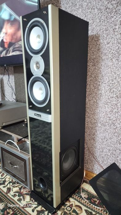 Домашний кинотеатр , усилитель ва калонка