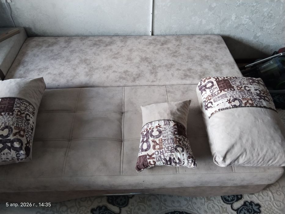 Продам диван (софа)