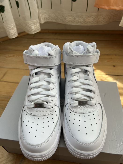 Vând Air Force 1 Triple White Mid GS