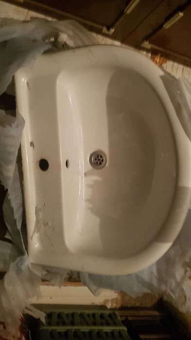 Мивка / умивалник с конзола Fayans / Vidima за баня