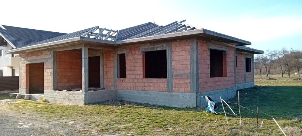 Casă de vânzare Goran Vâlcea strada Ada Orleanu lângă Iveco