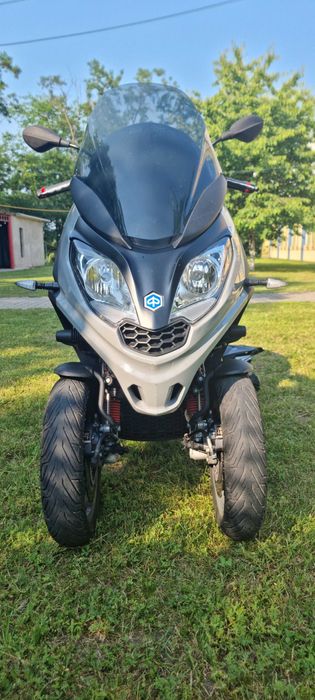 Vand scuter Piaggio MP3, 300 cmc, fabricatie 2021, permis categoria B