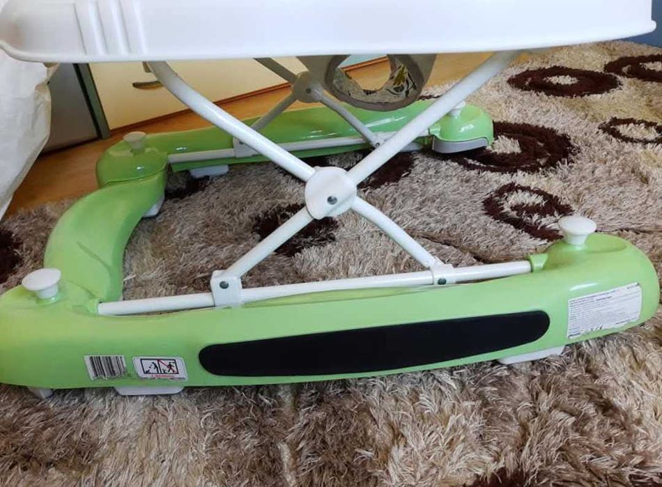 Проходилка/паяк Chipolino