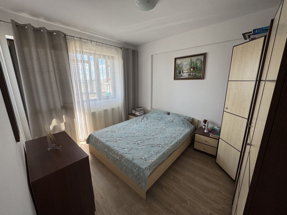 Apartament 3 camere 70 m2/mobilat/parcare Leroy Bragadiru