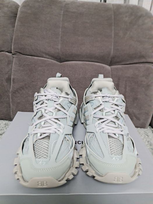 Vând Adidași Balenciaga track gri
