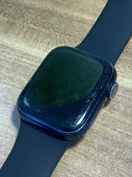 Apple Watch Series 7 / 41 mm / GPS / Acceptabil
