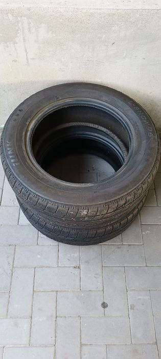Шины пара на 16 размер 215 60
